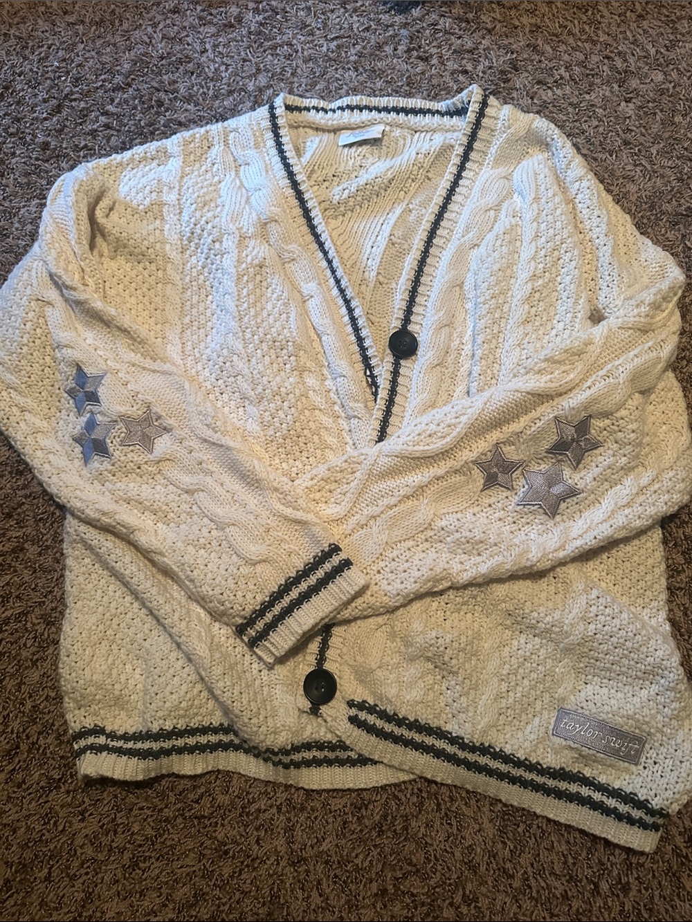 Taylor Swift folklore cardigan